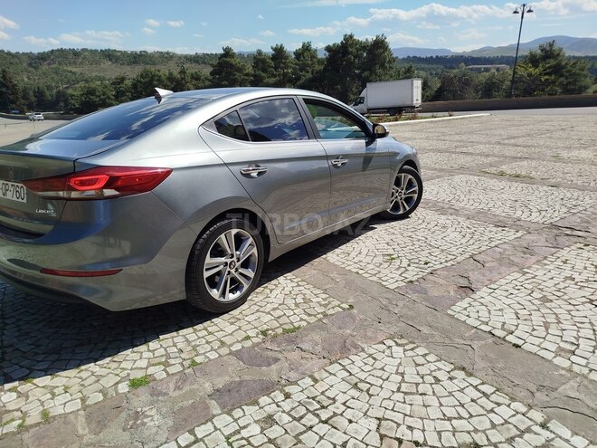 Hyundai Elantra 2017, 172,200 km - 2.0 l - Tovuz