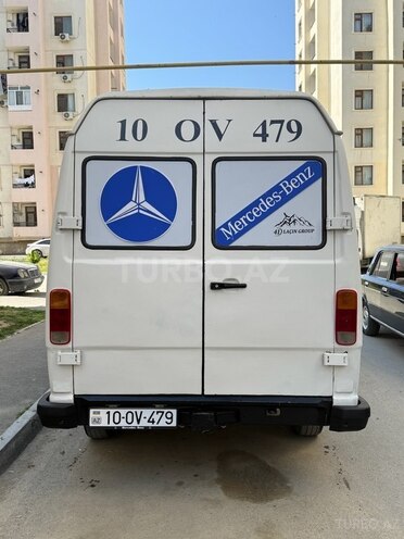 Mercedes 208 D 1994, 300,000 km - 2.3 l - Bakı
