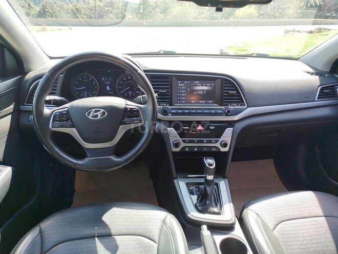 Hyundai Elantra 2017, 172,200 km - 2.0 l - Tovuz