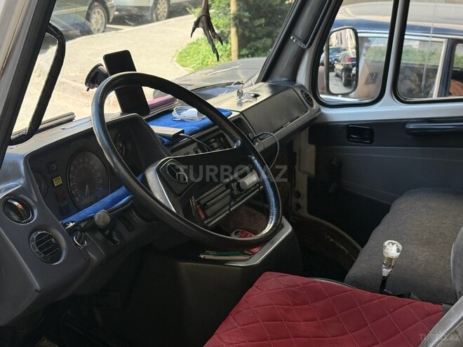 Mercedes 208 D 1994, 300,000 km - 2.3 l - Bakı