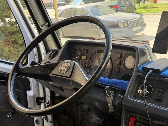 Mercedes 208 D 1994, 300,000 km - 2.3 l - Bakı
