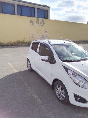 Chevrolet Spark 2023, 25,000 km - 1.3 l - Salyan