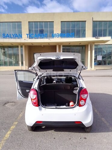 Chevrolet Spark 2023, 25,000 km - 1.3 l - Salyan
