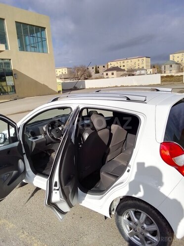Chevrolet Spark 2023, 25,000 km - 1.3 l - Salyan