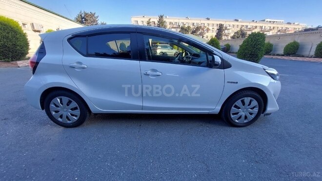 Toyota Aqua 2017, 101,000 km - 1.5 l - Bakı