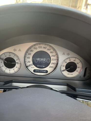 Mercedes E 350 2008, 242,000 km - 3.5 l - Bakı