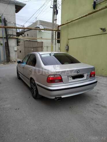 BMW 528 1999, 300,000 km - 2.8 l - Xırdalan