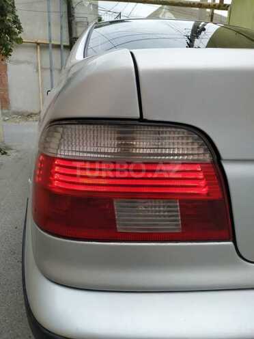BMW 528 1999, 300,000 km - 2.8 l - Xırdalan