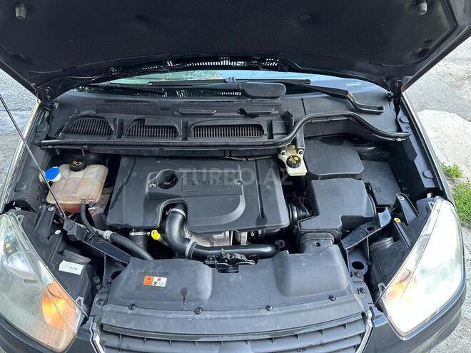 Ford C-MAX 2010, 213,000 km - 1.6 l - Quba