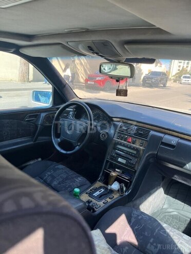 Mercedes E 230 1995, 462,000 km - 2.3 l - Bakı