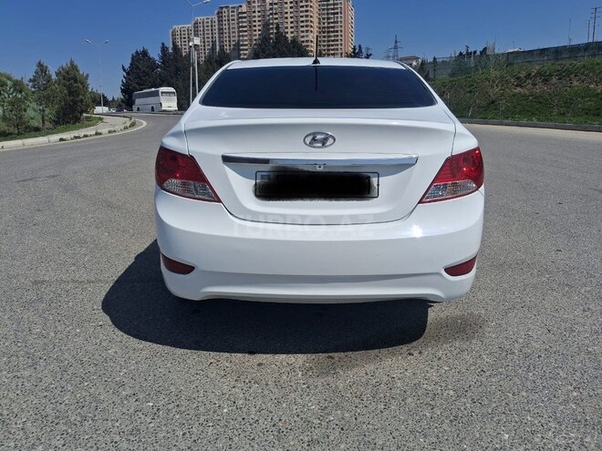 Hyundai Accent 2013, 325,000 km - 1.6 l - Bakı