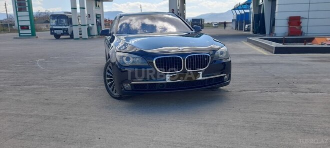 BMW 750 2009, 281,000 km - 4.4 l - Şəmkir