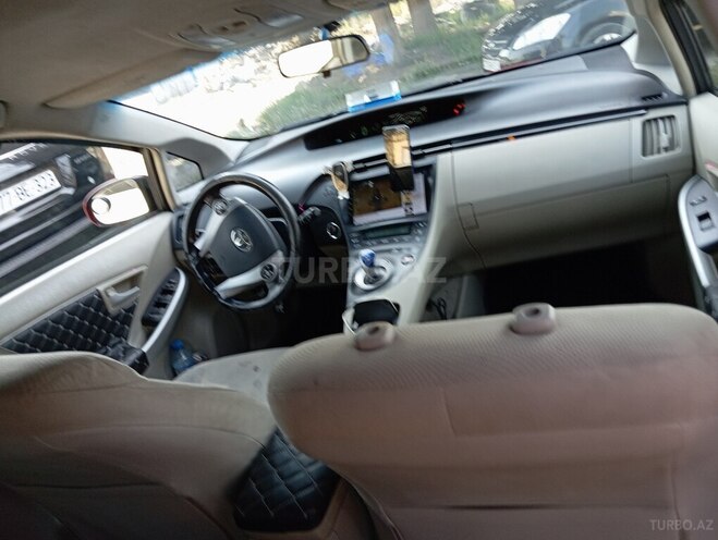 Toyota Prius 2011, 350,000 km - 1.8 l - Bakı
