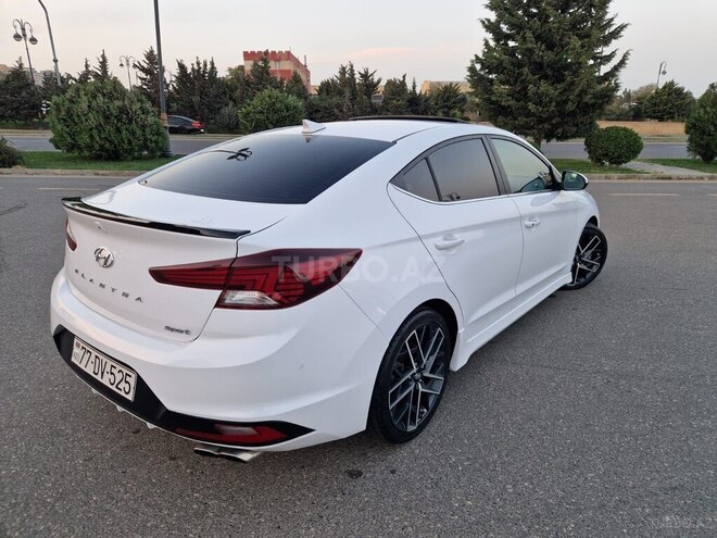 Hyundai Elantra 2018, 190,000 km - 1.6 л - Bakı