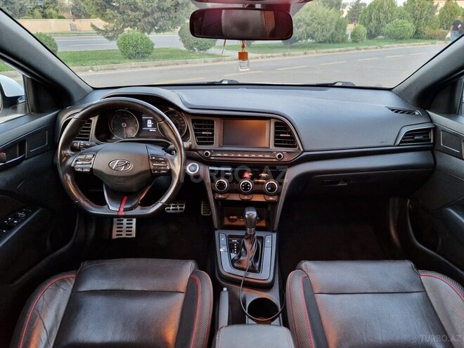 Hyundai Elantra 2018, 190,000 km - 1.6 л - Bakı