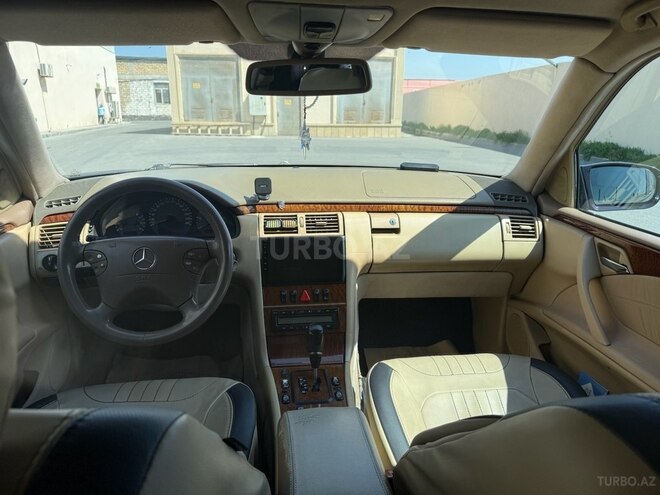 Mercedes E 220 d 2001, 390,000 km - 2.2 l - Bakı