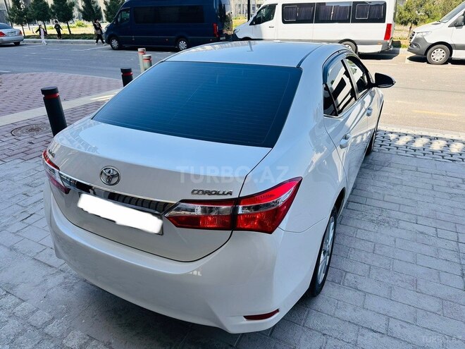 Toyota Corolla 2015, 173,121 km - 1.6 l - Bakı