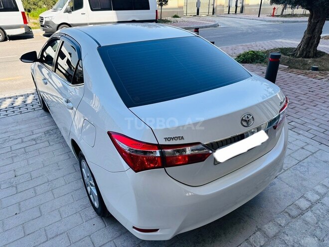 Toyota Corolla 2015, 173,121 km - 1.6 l - Bakı