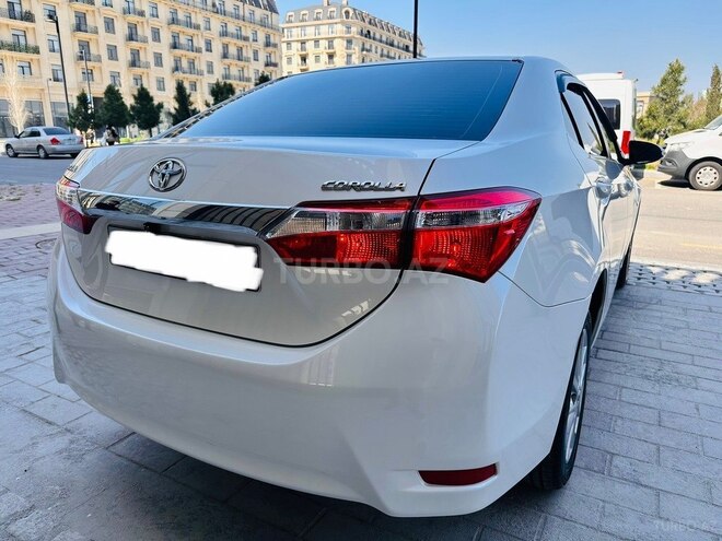 Toyota Corolla 2015, 173,121 km - 1.6 l - Bakı
