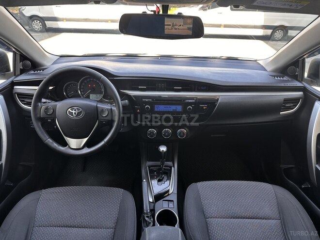 Toyota Corolla 2015, 173,121 km - 1.6 l - Bakı