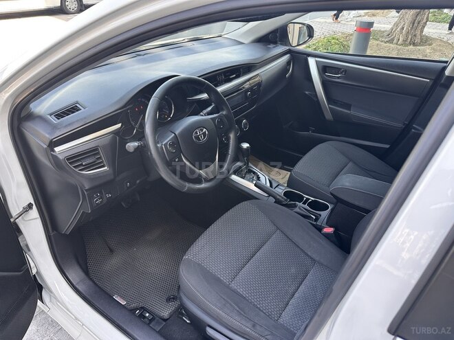 Toyota Corolla 2015, 173,121 km - 1.6 l - Bakı