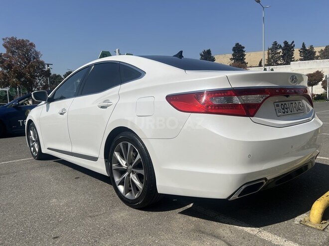Hyundai Grandeur 2015, 194,000 km - 2.2 л - Bakı