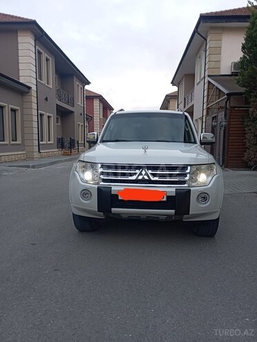 Mitsubishi Pajero 2010, 228,000 km - 3.5 л - Bakı