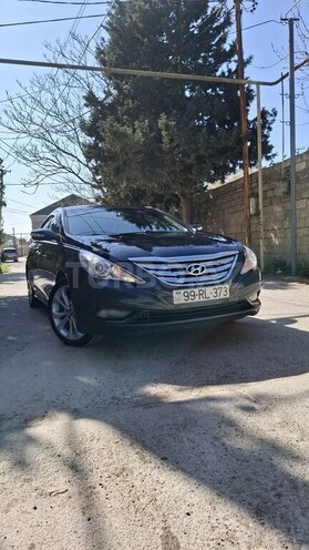 Hyundai Sonata-1