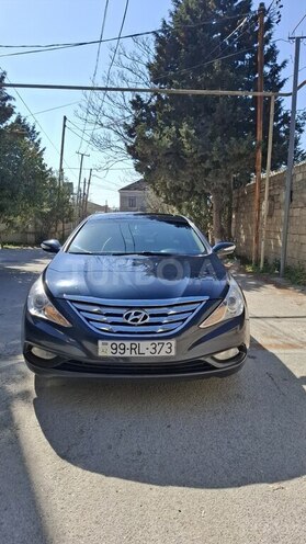 Hyundai Sonata-4