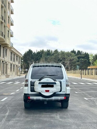 Mitsubishi Pajero 2007, 220,000 km - 3.0 л - Sumqayıt