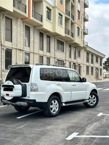 Mitsubishi Pajero 2007, 220,000 km - 3.0 л - Sumqayıt