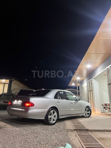 Mercedes E 230 1998, 220,000 km - 2.3 l - Şəmkir