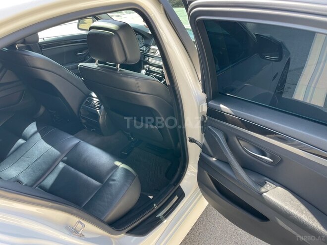 BMW 528 2012, 300,000 km - 2.0 l - Bakı
