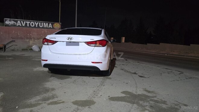Hyundai Avante 2015, 190,000 km - 1.6 l - Bakı
