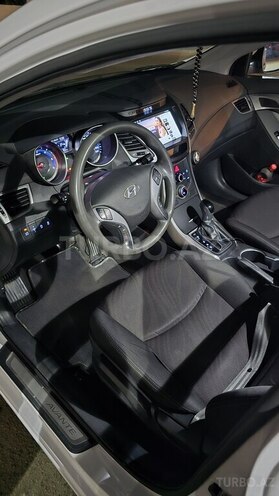 Hyundai Avante 2015, 190,000 km - 1.6 l - Bakı