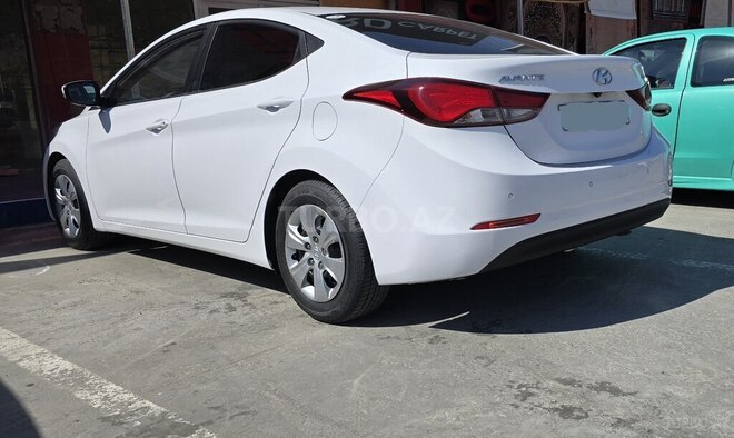 Hyundai Avante 2015, 190,000 km - 1.6 l - Bakı