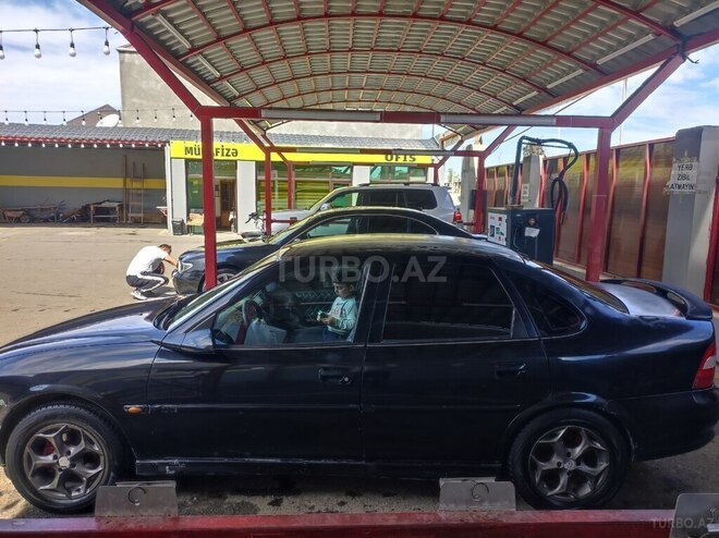 Opel Vectra 1997, 410,000 km - 1.8 l - Gəncə