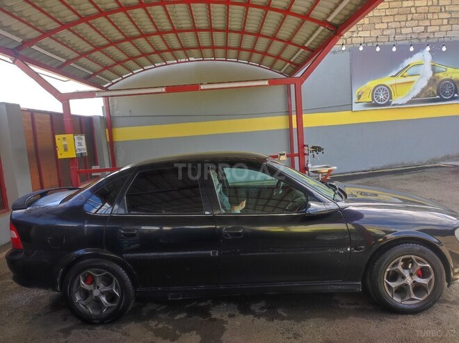 Opel Vectra 1997, 410,000 km - 1.8 l - Gəncə