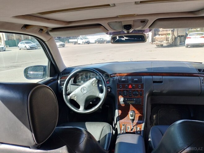 Mercedes E 220 d 2000, 250,000 km - 2.2 l - Sumqayıt