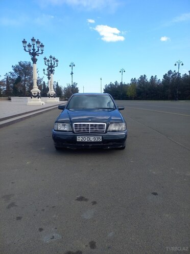 Mercedes C 180 1994, 215,000 km - 1.8 л - Gəncə