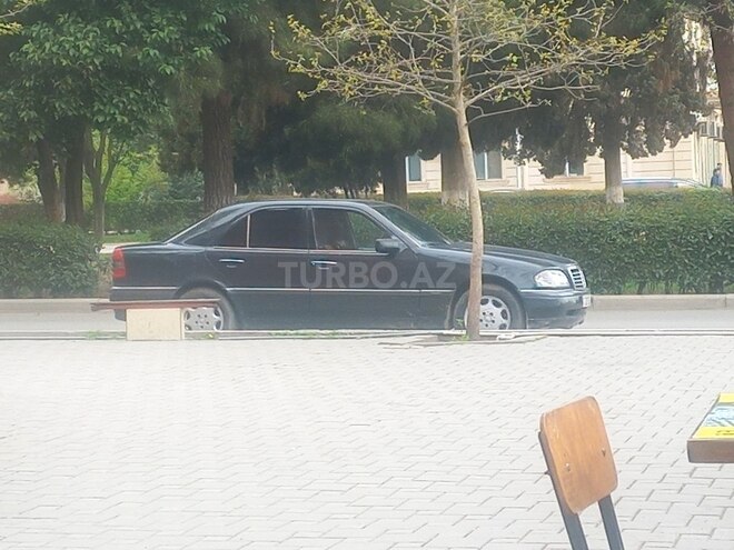 Mercedes C 180 1994, 215,000 km - 1.8 л - Gəncə