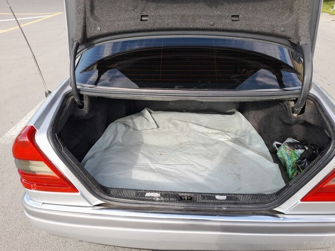 Mercedes C 220 1995, 520,000 km - 2.2 l - Bakı