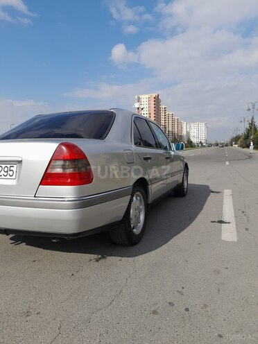 Mercedes C 220 1995, 520,000 km - 2.2 l - Bakı