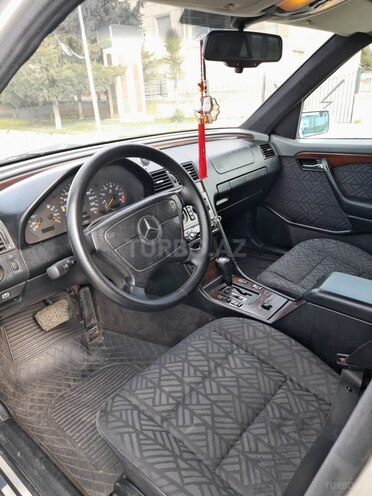 Mercedes C 220 1995, 520,000 km - 2.2 l - Bakı