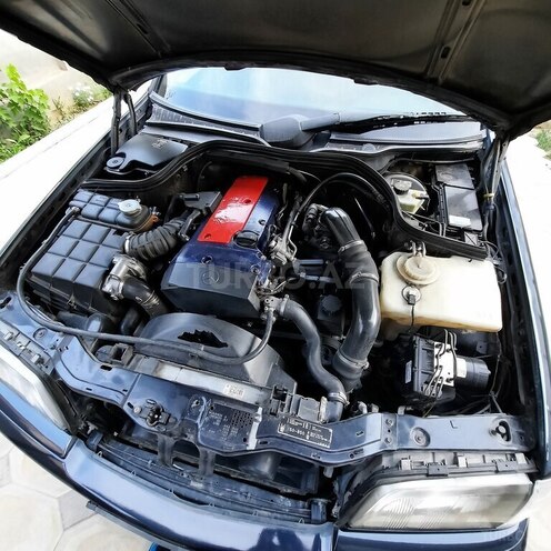 Mercedes C 230 1997, 498,000 km - 2.3 l - Bakı