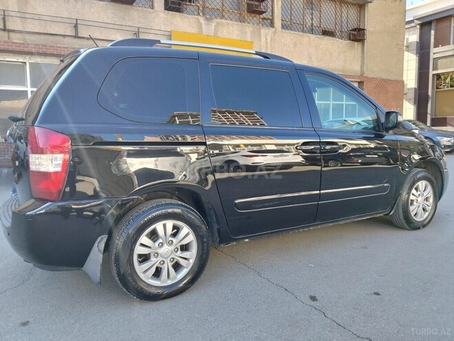 Kia Carnival-6