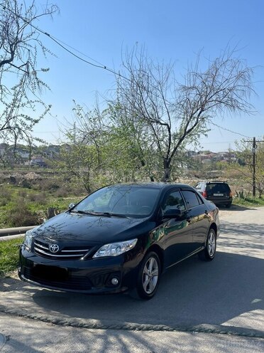 Toyota Corolla 2012, 219,779 km - 1.8 л - Bakı