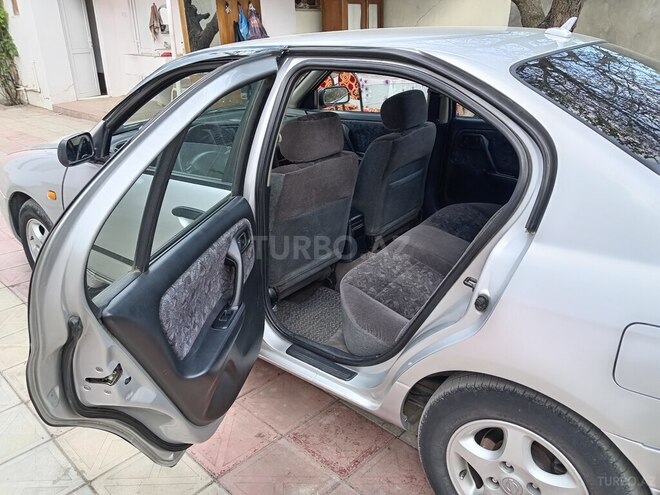 Nissan Primera 1999, 182,000 km - 2.0 л - Gəncə