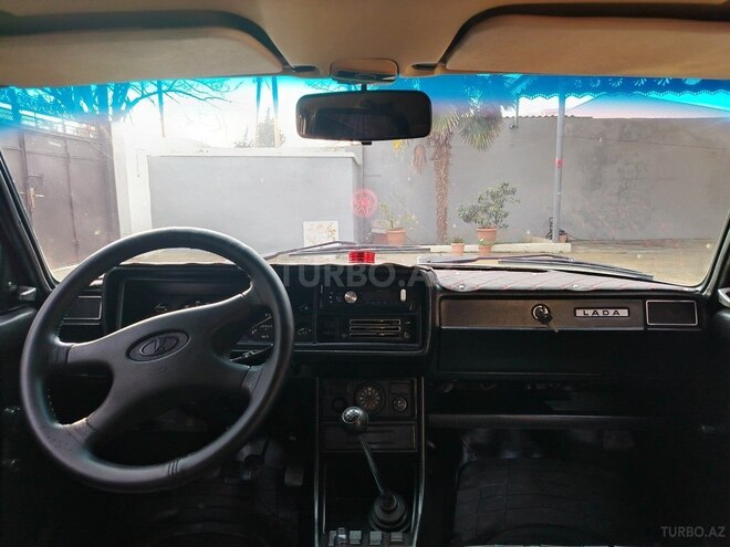 LADA (VAZ) 2107 2006, 70,000 km - 1.6 л - Salyan