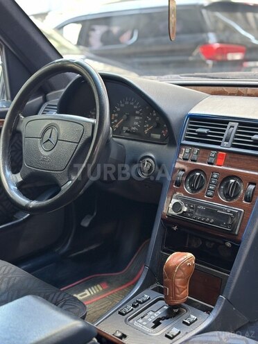 Mercedes C 180 1995, 31,000 km - 1.8 l - Bakı